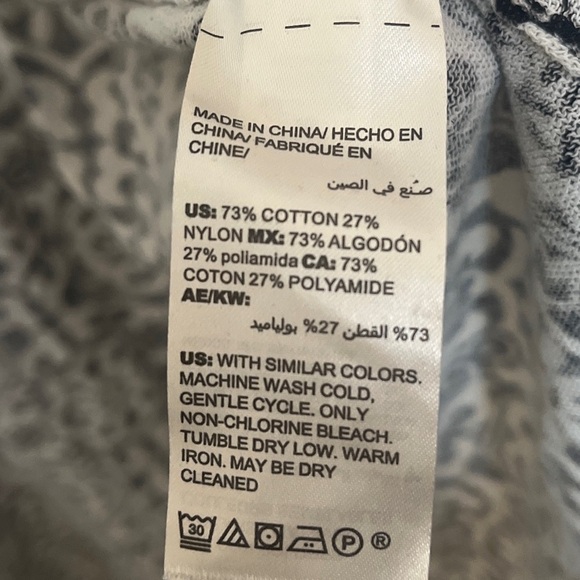 Chico’s Black and White Geometric Patterned Cardigan - Picture 4 of 4